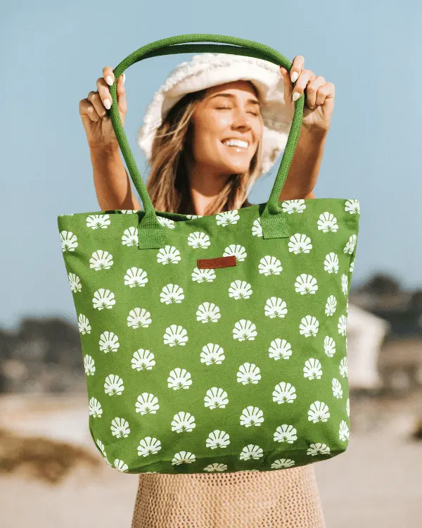 Alternative view of Turks Beach Tote | Sand Cloud